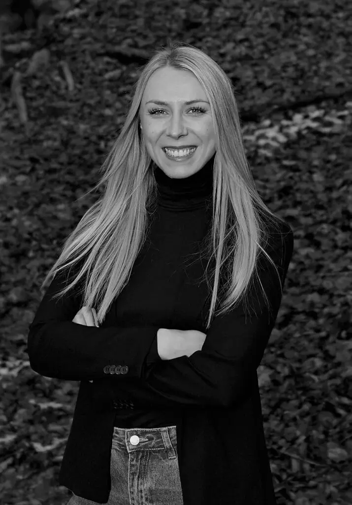 tinnea prilvang - psykolog skribent på honninghimlen